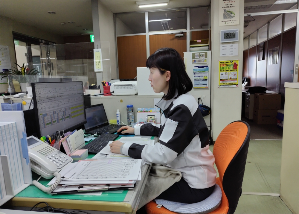 レール溶接者を支える仕事